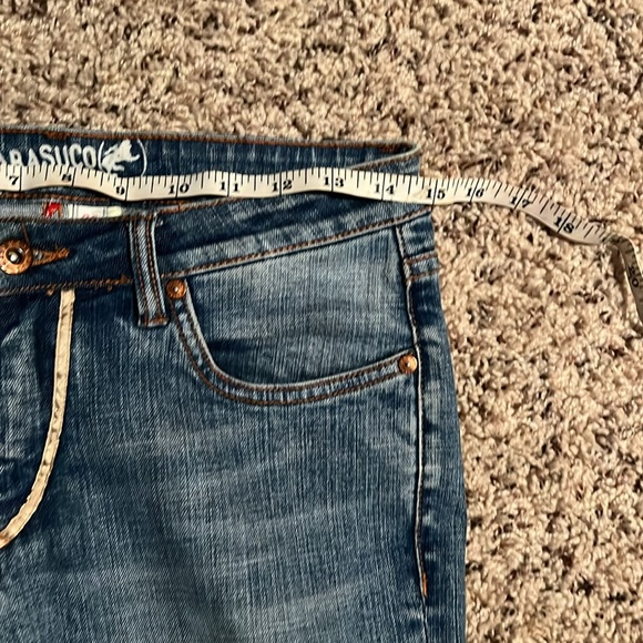 Size 29 flare jeans with maroon brown and tan ribbon designs on bottom parts - Picture 7 of 7